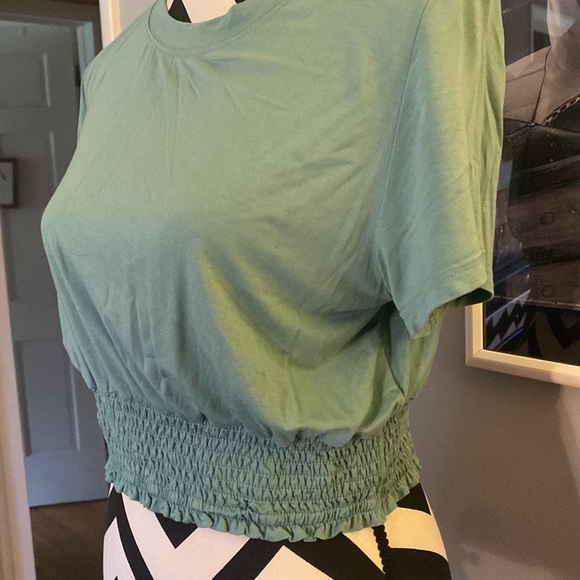 Crop tee - Picture 2 of 3